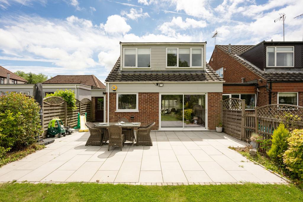 House exterior, garden