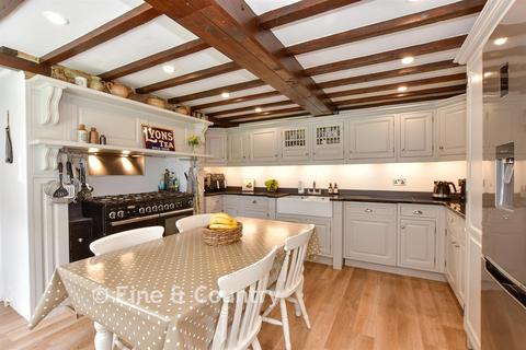 5 bedroom detached house for sale, Thorncross Lane, Brighstone, Newport, Isle of Wight