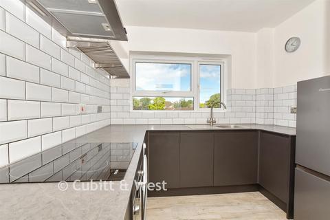 1 bedroom flat for sale, Audley Place, Sutton, Surrey