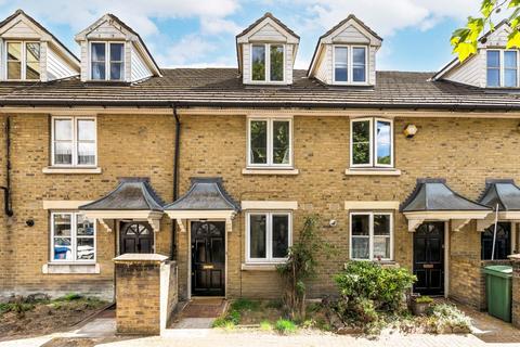 Banfield Road, London SE15