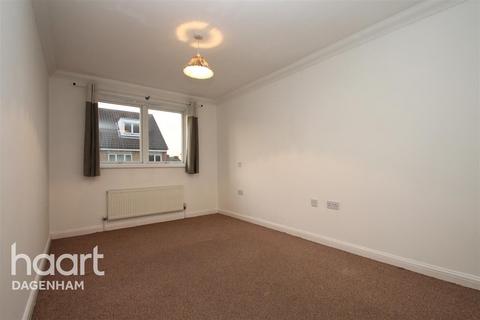 2 bedroom flat to rent, Neale Court, Dagenham, RM9