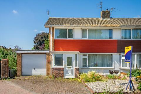Semi-detached house - Thornwood Covert, York