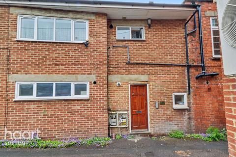 undefined, The Broadway, Sutton