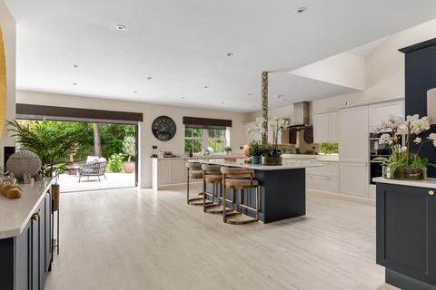 4 bedroom detached house for sale, The Avenue, Crowthorne RG45