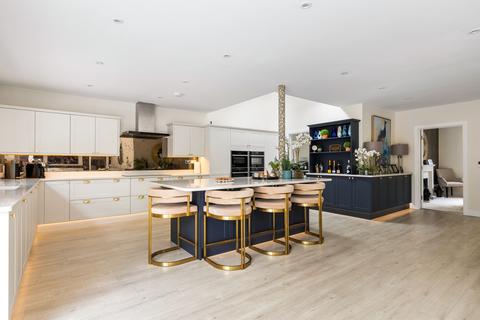 4 bedroom detached house for sale, The Avenue, Crowthorne RG45