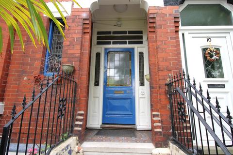6 bedroom semi-detached house for sale, Lime Road, Stretford, Manchester. M32 8HT