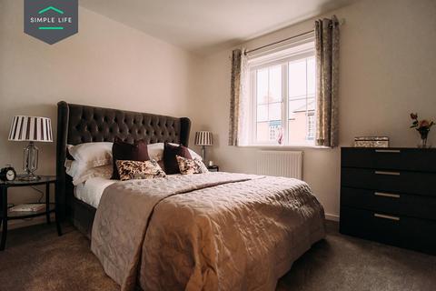 3 bedroom semi-detached house to rent, Baytree Lane, Middleton, Manchester, M24
