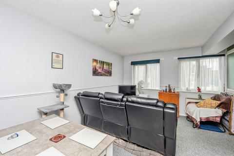 1 bedroom flat for sale, Glendinning Avenue, Weymouth