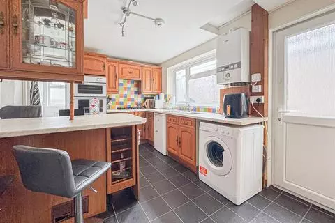 1 bedroom in a house share to rent – pohled 3