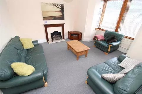1 bedroom in a house share to rent – pohled 3