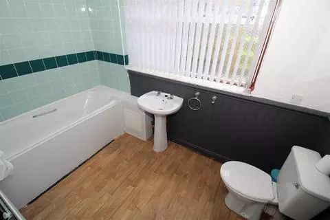 1 bedroom in a house share to rent – pohled 4