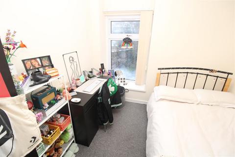 undefined, Stow Hill, Pontypridd CF37