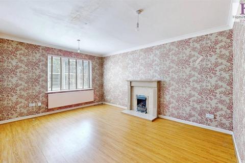 3 bedroom semi-detached house for sale, Petrel Close, Westwood Park, Bradford