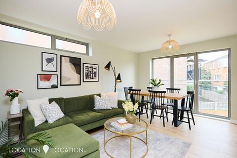 Pellerin Road, London, N16