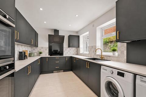 7 bedroom semi-detached house for sale, Lenton Boulevard, Nottingham
