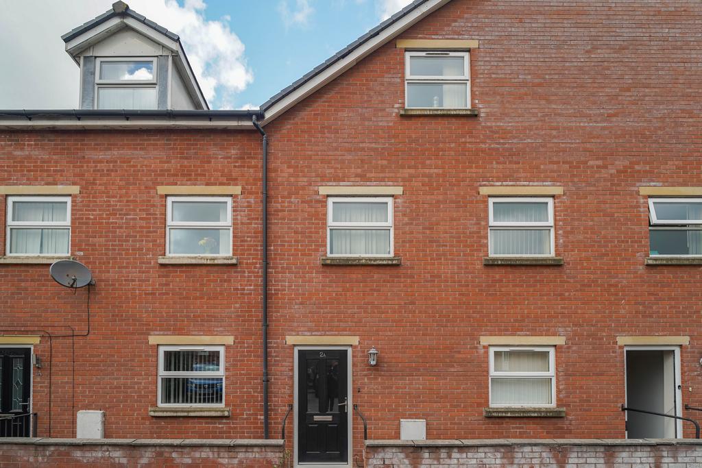 7 bedroom house of multiple occupation for sale