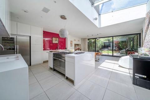 undefined, Aldbourne Road, Shepherd's Bush, London, W12