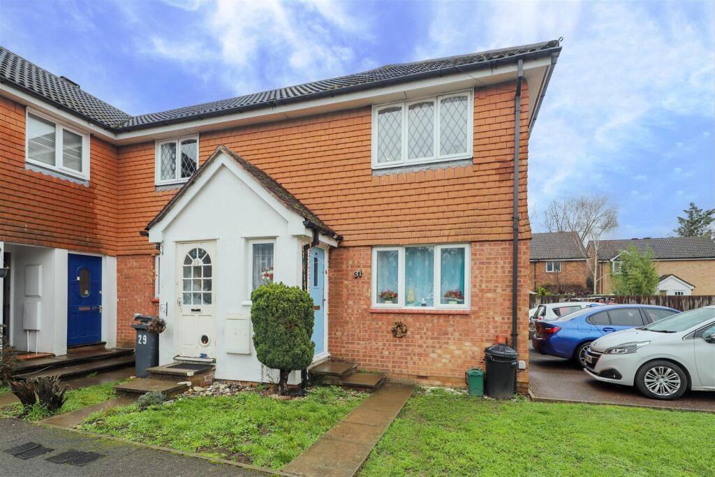 Detached house exterior, garden