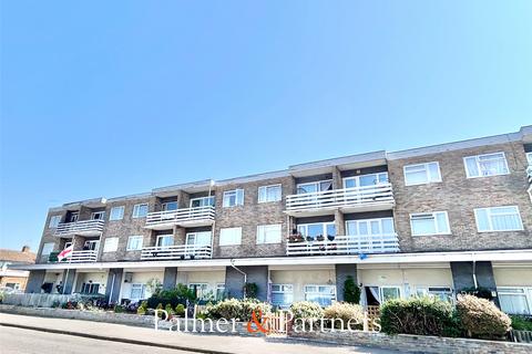 2 bedroom apartment for sale, Kings Avenue, Holland-on-Sea, Clacton-on-Sea, Essex, CO15