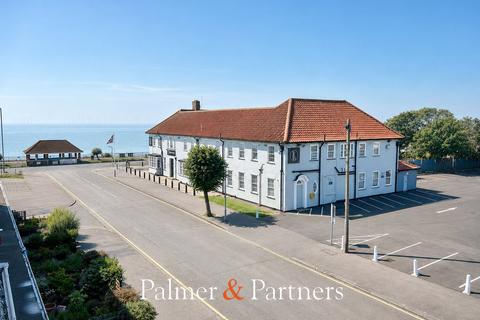 2 bedroom apartment for sale, Kings Avenue, Holland-on-Sea, Clacton-on-Sea, Essex, CO15