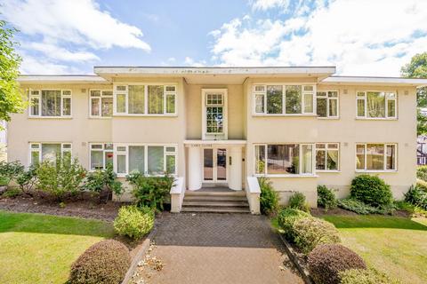 Lake Close, London SW19