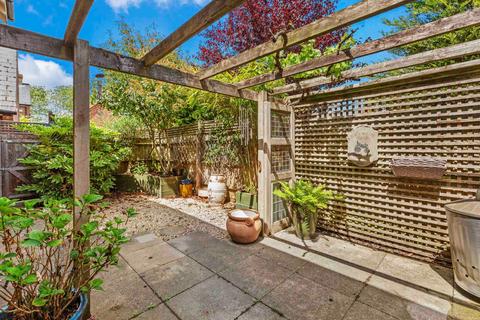 2 bedroom coach house for sale, St. Dunstans Close, Princes Risborough HP27
