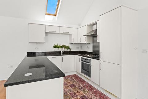 2 bedroom coach house for sale, St. Dunstans Close, Princes Risborough HP27