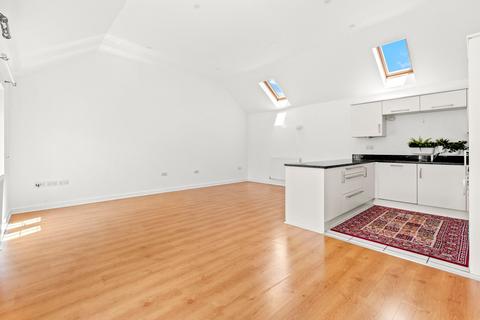 2 bedroom coach house for sale, St. Dunstans Close, Princes Risborough HP27