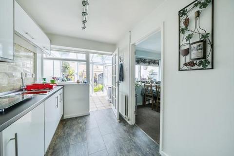 3 bedroom terraced house for sale, Brize Norton Road, Carterton