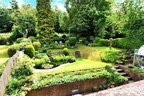 4 bedroom semi-detached house for sale, Lackford Road, Chipstead, Coulsdon, Surrey, CR5