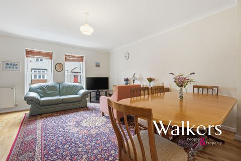 3 bedroom terraced house for sale, Ingatestone Village