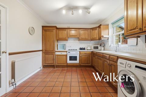 3 bedroom terraced house for sale, Ingatestone Village