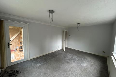 3 bedroom flat for sale, 91, School Road, High Green, Sheffield S35 3JG