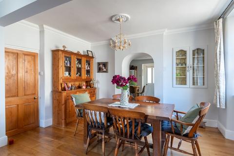 4 bedroom detached house for sale, Pickwick Road, Corsham