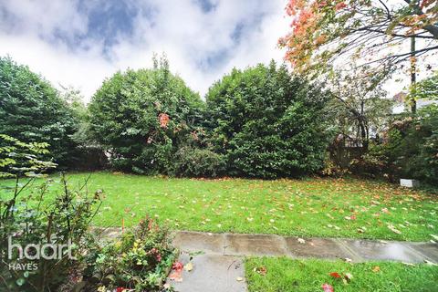 2 bedroom flat to rent, Gledwood Drive, Hayes