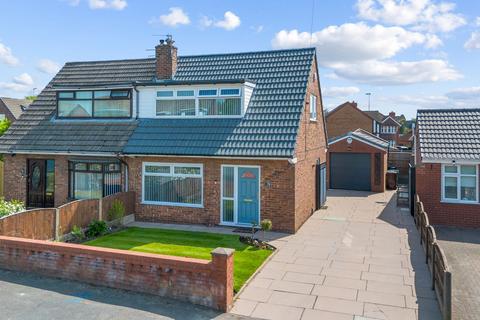 2 bedroom semi-detached bungalow for sale, Belvedere Road, Ashton-In-Makerfield, WN4