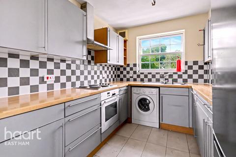 2 bedroom apartment for sale, Queensberry Place, London