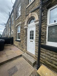 2 bedroom terraced house to rent, Manley Street, Brighouse