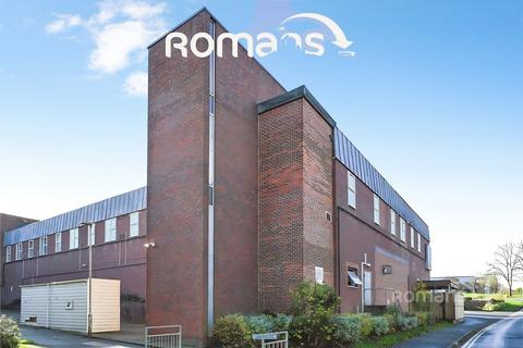 2 bed flat/apartment for rent in Temple Moore House, Liscombe, Bracknell, RG12
