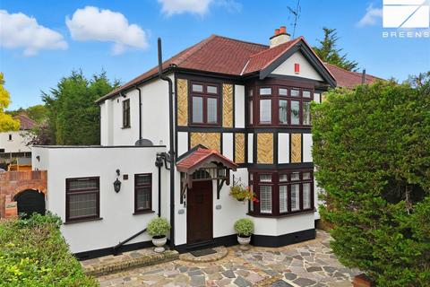 4 bedroom semi-detached house for sale, Larkshall Road, London