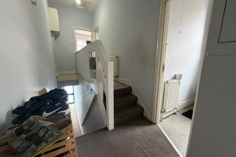 1 bedroom flat to rent, Lea Bridge Road, London, Greater London. E10 6AJ