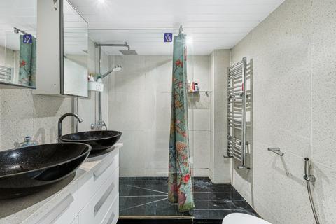1 bedroom flat for sale, 70 Comeragh Road, London, W14