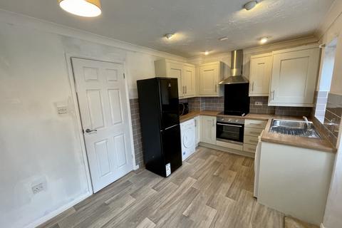 2 bedroom house to rent, Chestnut Close, BRANDON