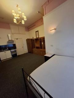 Studio to rent, Gloucester Road Avonmouth Pill, Bristol BS11
