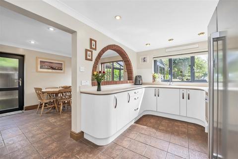 4 bedroom detached house for sale, Rushbrooke Lane, Bury St. Edmunds