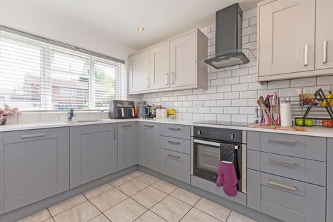 3 bedroom semi-detached house for sale, Fairway Avenue, West Drayton UB7