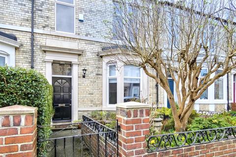 2 bedroom ground floor flat for sale, Alma Place, North Shields
