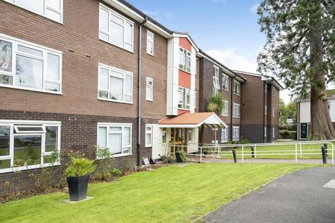 Firs Close, ESHER, Surrey, KT10