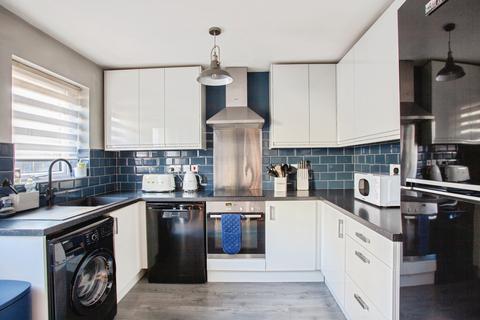4 bedroom townhouse for sale, Stables Way, Rotherham, S63