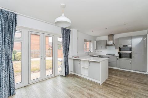 4 bedroom detached house for sale, Bodding Avenue, Nursling, Southampton